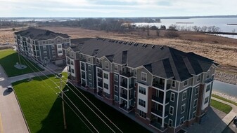 Red Earth in Oshkosh, WI - Building Photo