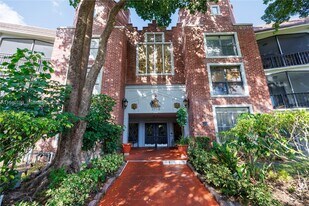 3760 Inverrary Dr in Lauderhill, FL - Building Photo