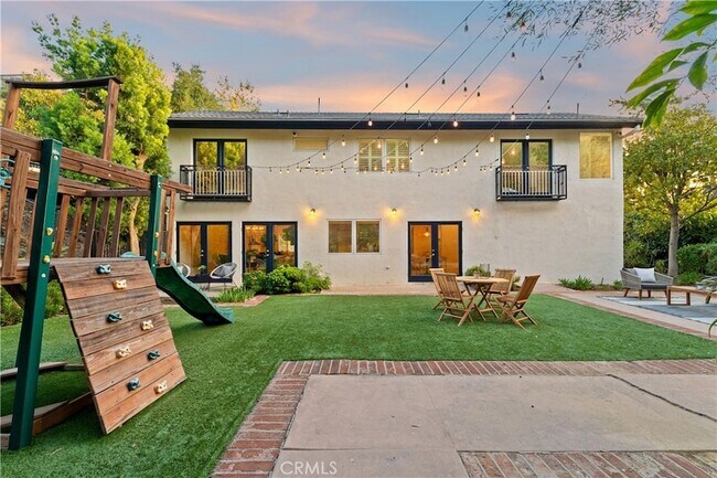 9767 Blantyre Dr in Beverly Hills, CA - Building Photo - Building Photo