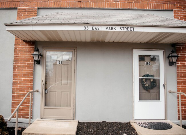 33 E Park St in Elizabethtown, PA - Building Photo - Building Photo