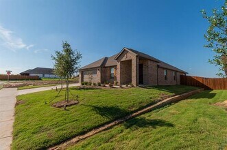 1041 Verde Vly Ln in Crowley, TX - Building Photo - Building Photo