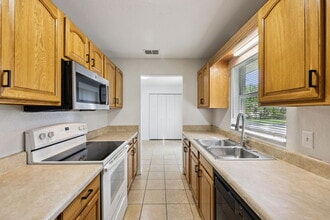 The Flats at Belleview in Belleview, FL - Building Photo - Building Photo