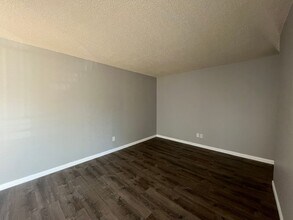 Treecrest 162nd in Portland, OR - Building Photo - Interior Photo