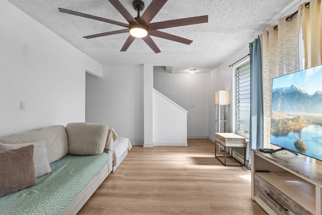 property at 98-293-260 Ualo St