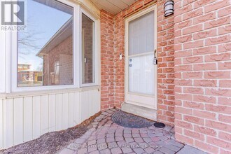 164 Daniels Crescent in Ajax, ON - Building Photo - Building Photo