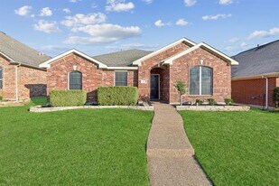 5104 Avery Ln in McKinney, TX - Building Photo