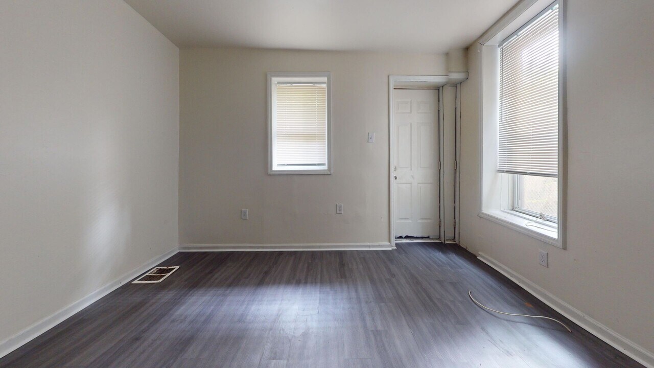 6047 Delancey St in Philadelphia, PA - Building Photo