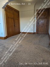 7902 W National Ave in West Allis, WI - Foto de edificio - Building Photo