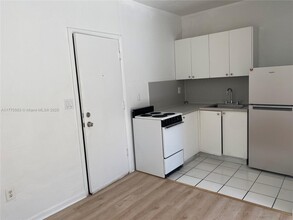1615 Pennsylvania Ave in Miami Beach, FL - Building Photo - Building Photo