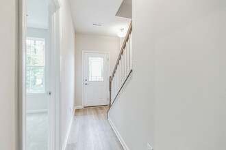 28 Sidney Ln in Stratford, NJ - Building Photo - Building Photo