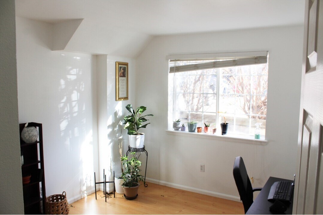 10784 W 63rd Pl in Arvada, CO - Building Photo