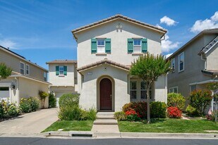 122 Center Ct in Danville, CA - Building Photo