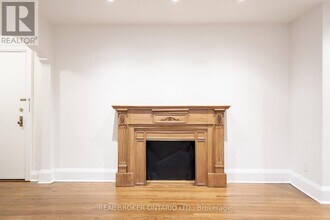 480 Oriole Pkwy in Toronto, ON - Building Photo - Building Photo