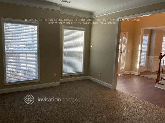 660 Fullier Cir SW in Atlanta, GA - Foto de edificio - Building Photo