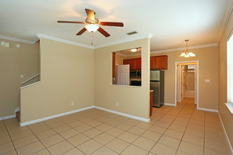 Campus Corner in Tallahassee, FL - Building Photo - Interior Photo