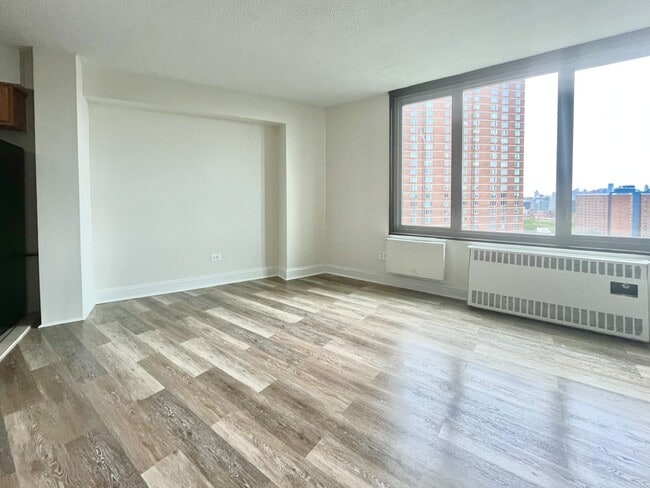 3333 Broadway in New York, NY - Building Photo - Building Photo