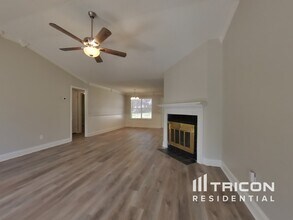 501 Grove Pointe Ct in Locust Grove, GA - Building Photo - Building Photo