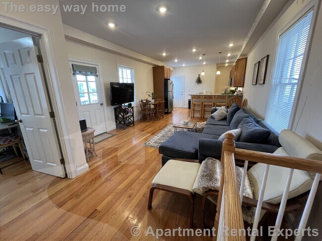 14 Flint St in Somerville, MA - Building Photo - Building Photo