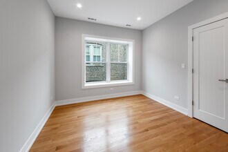 4624 N Ashland Ave, Unit 01Sa in Chicago, IL - Building Photo - Building Photo