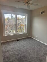 11S473 Rachael Ct in Willowbrook, IL - Building Photo - Building Photo