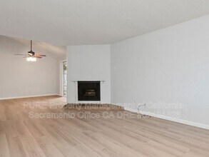 5047 Sparrow Ct in Carmichael, CA - Building Photo - Building Photo