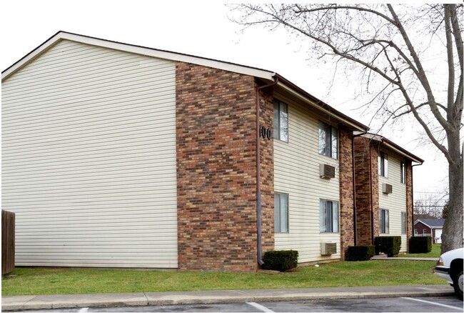 Shepherdsville Village Apartments I in Shepherdsville, KY - Building Photo - Building Photo