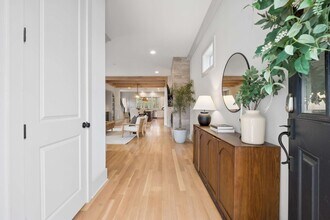 6368 Alamo Pl in Nashville, TN - Building Photo - Building Photo