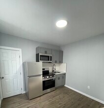 2260 N 16th St in Philadelphia, PA - Building Photo - Building Photo