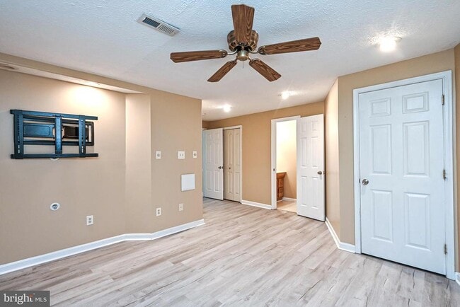 105 Sunny Hill Ct in Stafford, VA - Building Photo - Building Photo