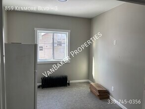 859 Kenmore Blvd in Akron, OH - Building Photo - Building Photo