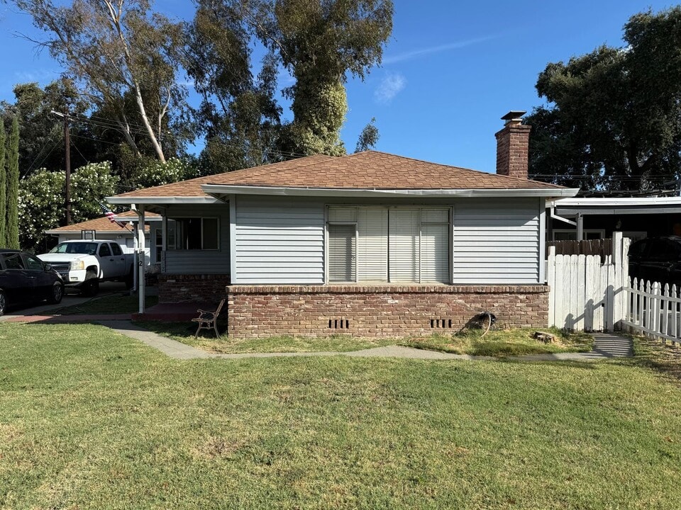 1612 Norfolk Ave in West Sacramento, CA - Building Photo