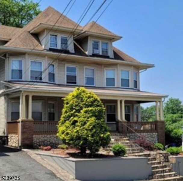 480 New England Terrace in Orange, NJ - Building Photo