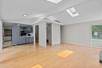 12 Country Ln in Florissant, MO - Building Photo - Building Photo