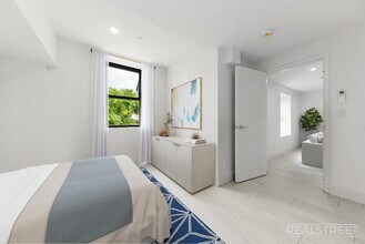 Stunning Brand New 3 Bed in Landmarked Townhouse in Brooklyn, NY - Building Photo - Building Photo