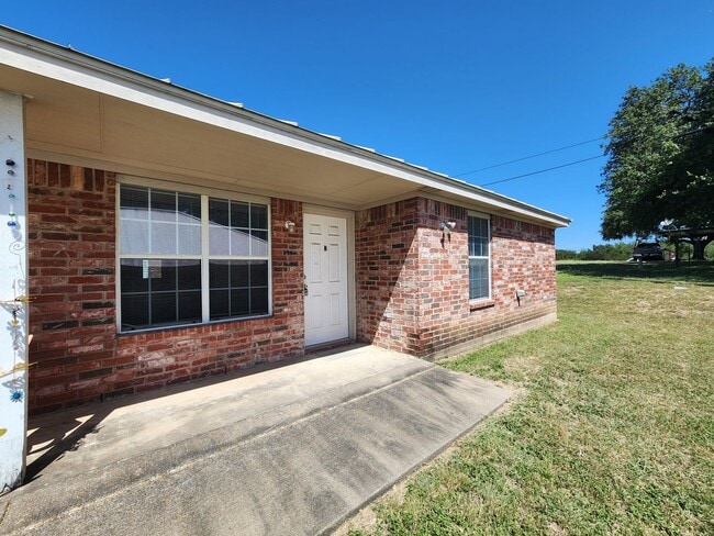 property at 811 E Ave I
