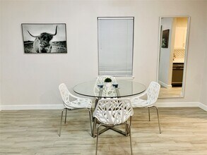 411 Ulrich St in Sugar Land, TX - Building Photo - Building Photo