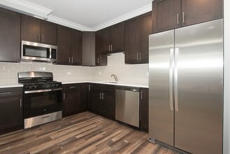 4211 S Michigan Ave, Unit 2N in Chicago, IL - Building Photo - Building Photo