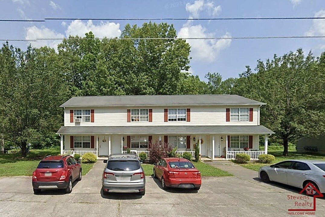 181 East Ave in Flintstone, GA - Foto de edificio