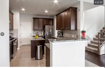 12019 Kincardine Way in Austin, TX - Building Photo - Building Photo