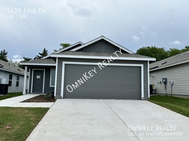 property at 1429 Erie Dr