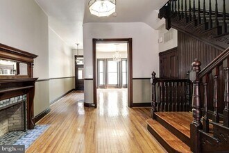 1224 N Calvert St in Baltimore, MD - Building Photo - Building Photo