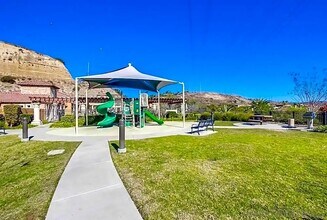 9241 Piantino Way in San Diego, CA - Building Photo - Building Photo