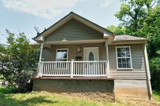 915 Mapleash Ave in Columbia, TN - Building Photo - Building Photo