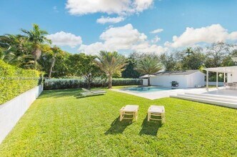 9811 NE 4th Avenue Rd in Miami Shores, FL - Building Photo - Building Photo