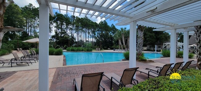 137 Roundwood Dr in Inlet Beach, FL - Building Photo - Building Photo