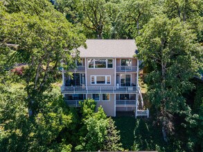 320 Serpentine Rd in Hood River, OR - Building Photo - Building Photo