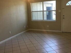 1225 Fairfield St in Irving, TX - Building Photo