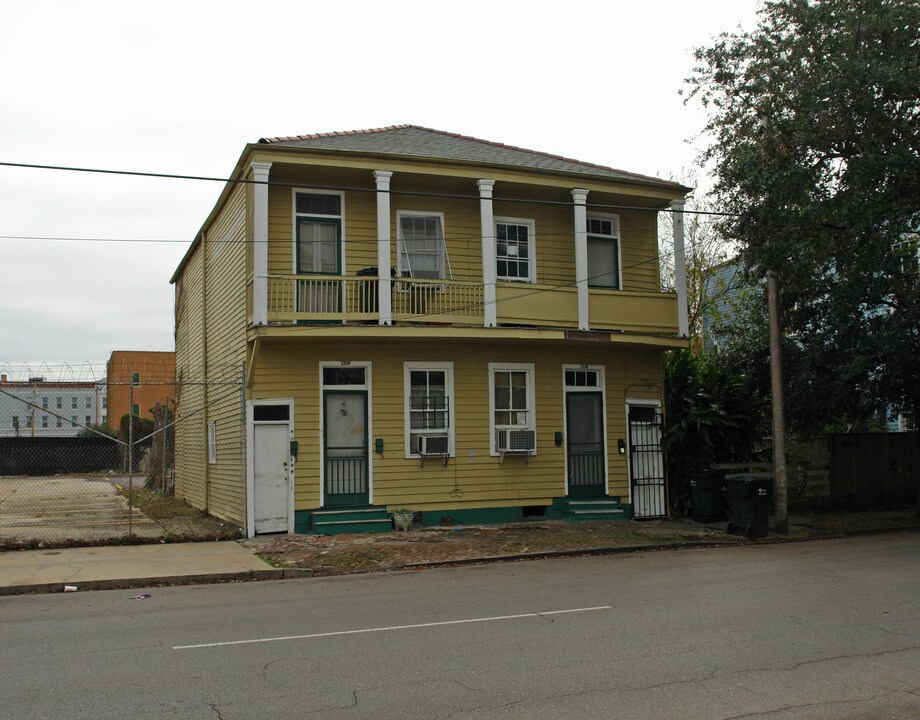 1226 Carondelet St in New Orleans, LA - Building Photo