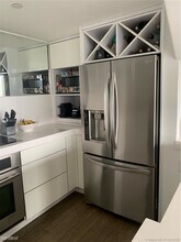 1000 Venetian Way in Miami Beach, FL - Building Photo - Building Photo