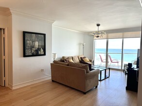 16699 Collins Ave, Unit 1504 in Sunny Isles Beach, FL - Building Photo - Building Photo